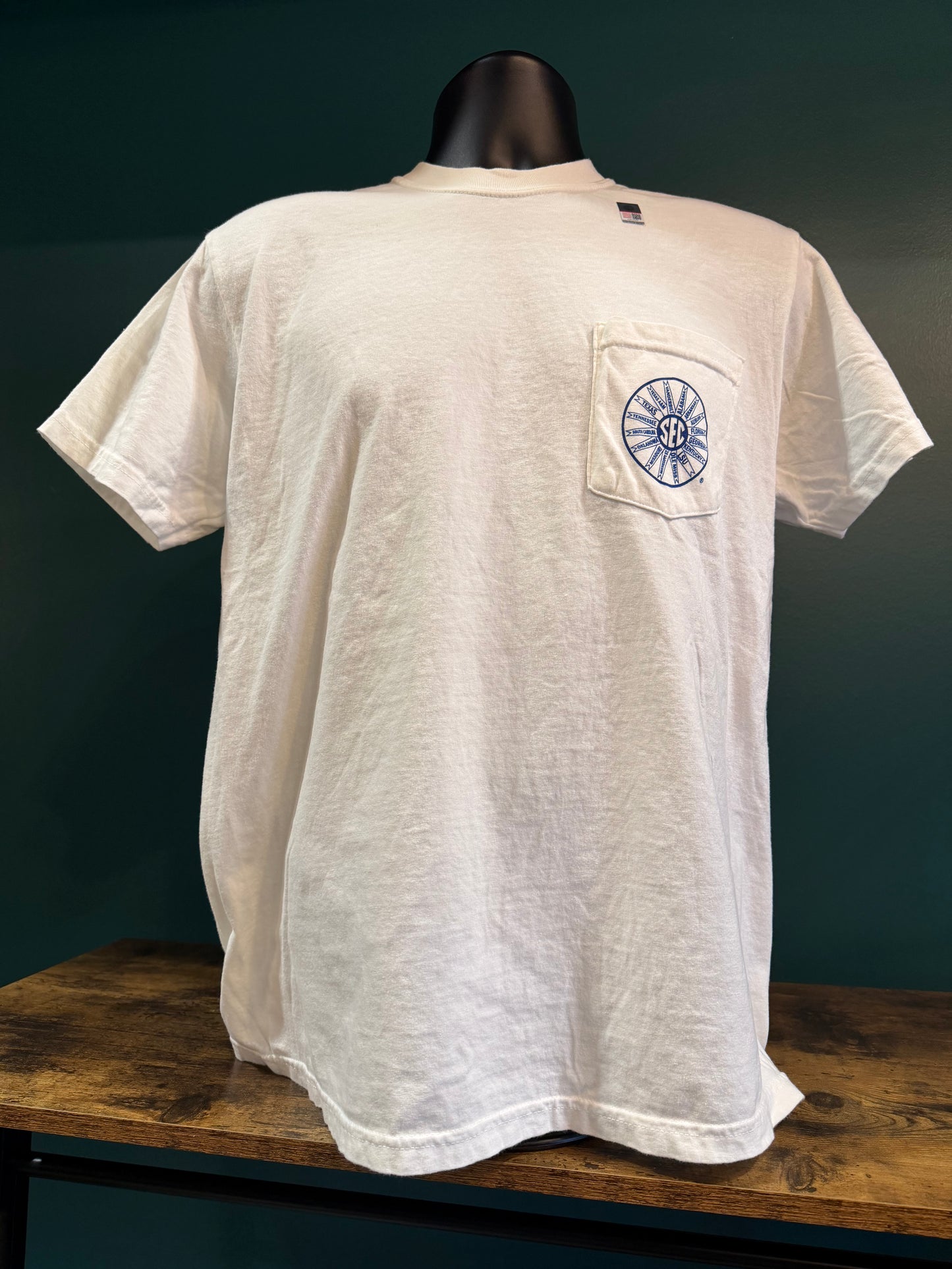 Font Tee SEC (White)