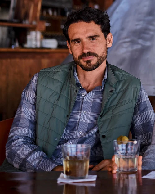 Johnnie-O Bauer Snap Front Quilted Vest (Kelp)