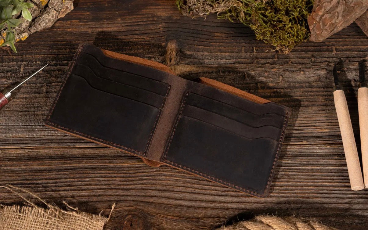 Leather Bi-Fold Wallet (Dark Brown)
