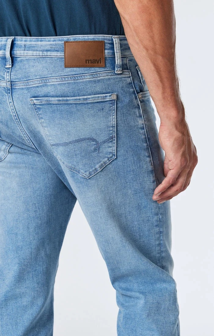 Mavi Zach Straight Leg Jeans (Light Foggy Feather Blue)